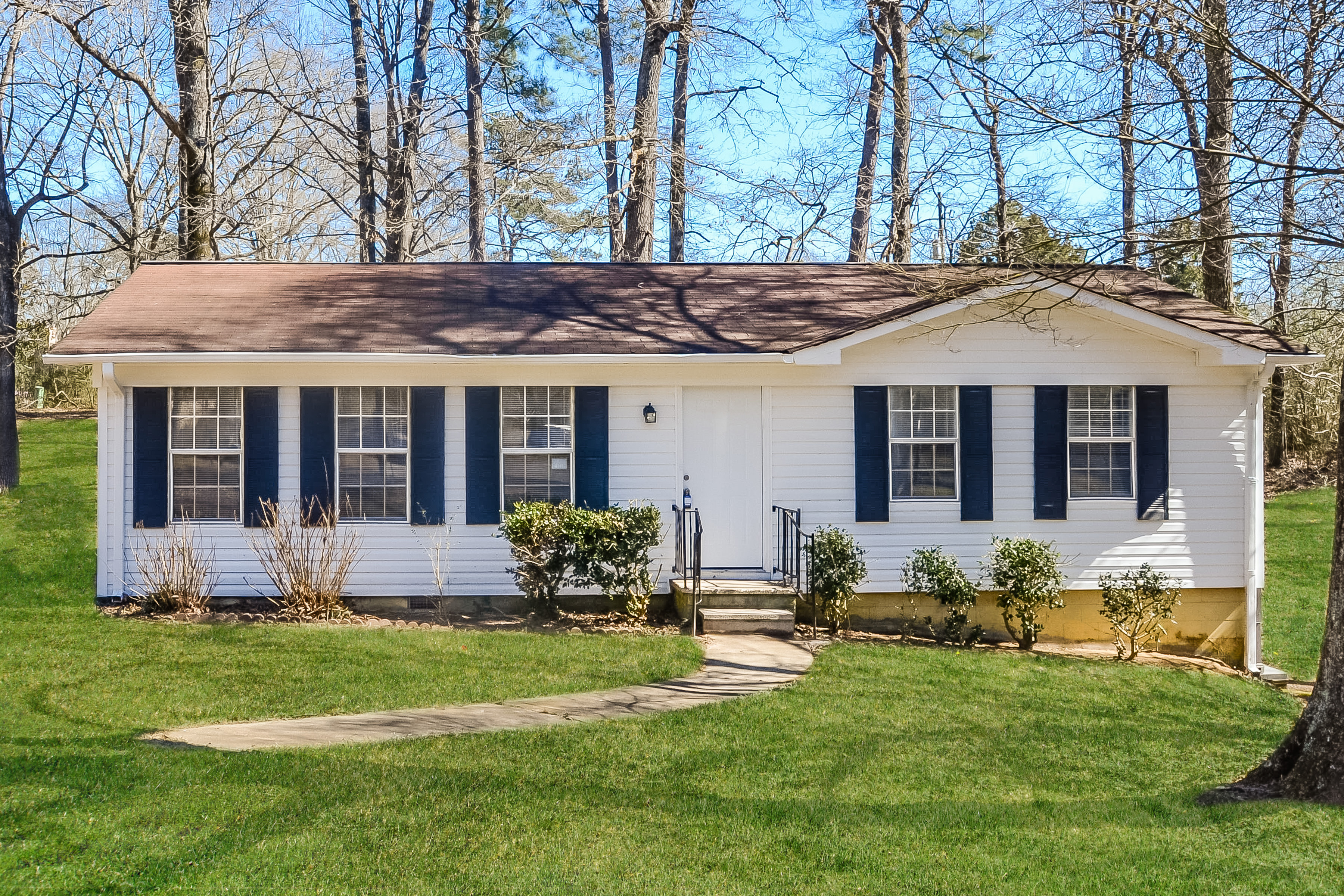 5019 Shady Grove Ln Adamsville, AL 35005